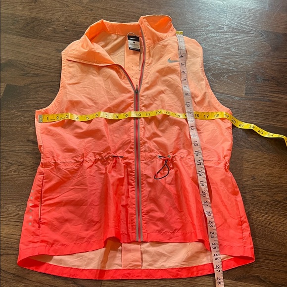 Nike Gradient/Ombre Coral/Orange/ Pink Athletic Vest 100% Polyester - Picture 4 of 6